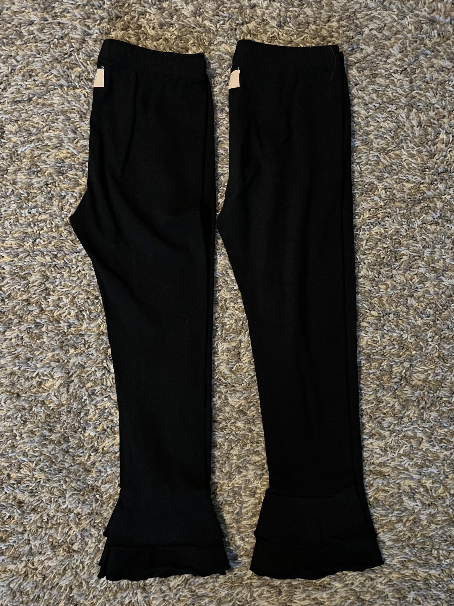 Black Unraveled Full Length Ruffle Bottoms Size 6
