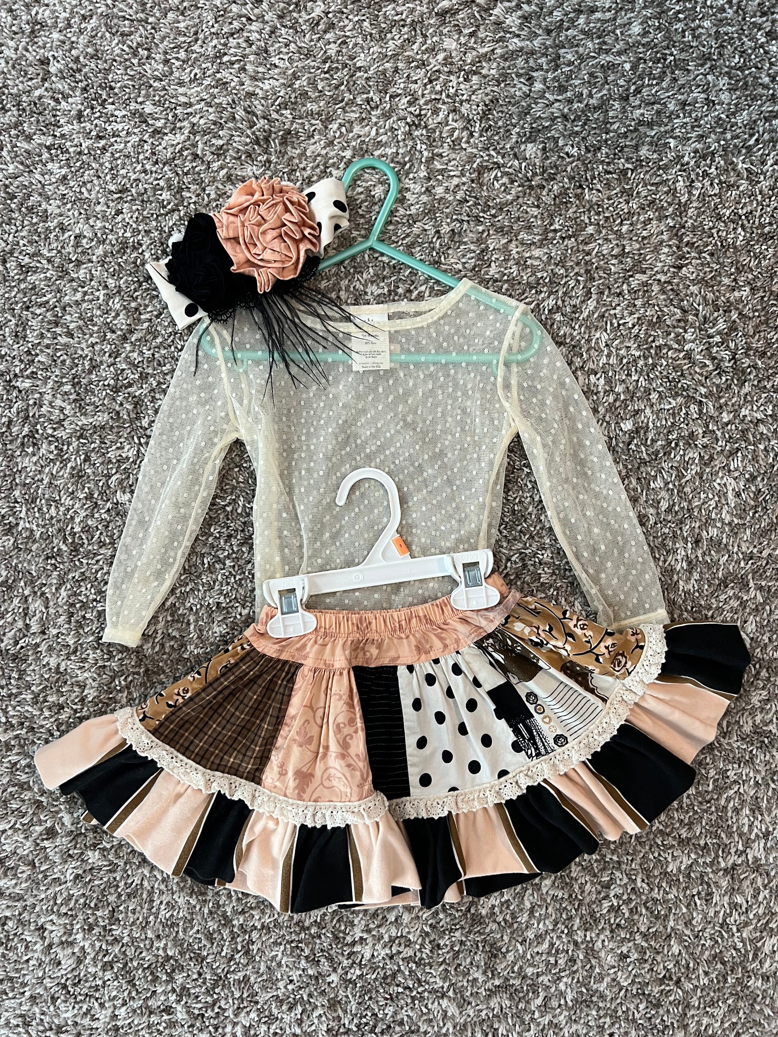 Persnickety Outfit